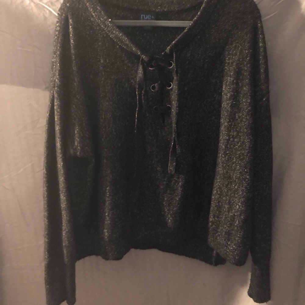 RUE women’s sweater